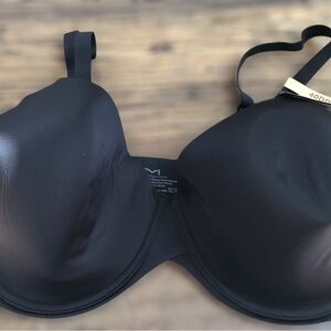 NWT Maidenform Black T-Shirt Bra with Seamless Design